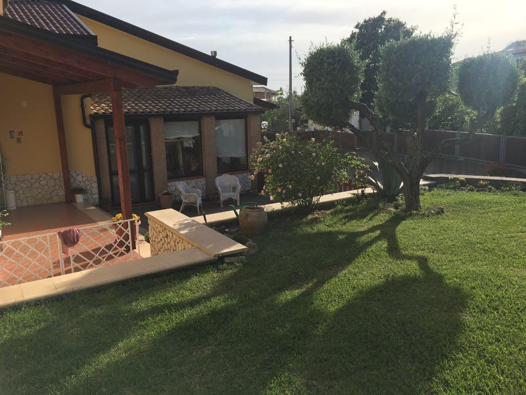 Bed and Breakfast Le Gatte à Eboli Extérieur photo